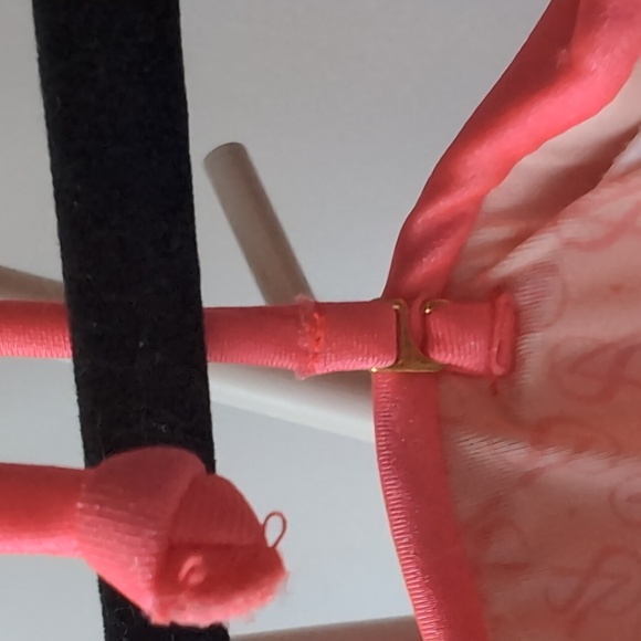 Victoria's Secret Bikini Top, Halter, Removable Strap, 32DD, Peach Salmon - Picture 5 of 5